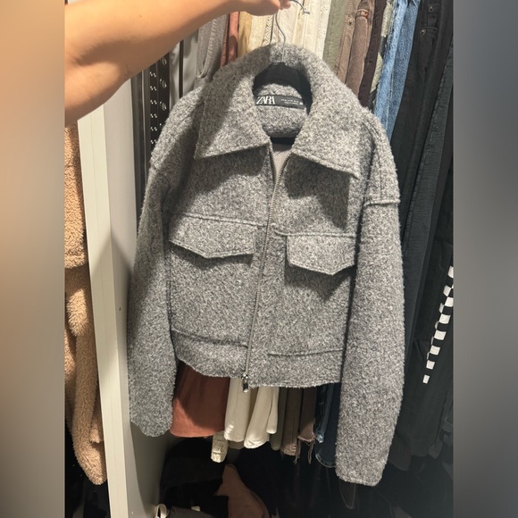 Cropped Boucle Jacket - Picture 2 of 3